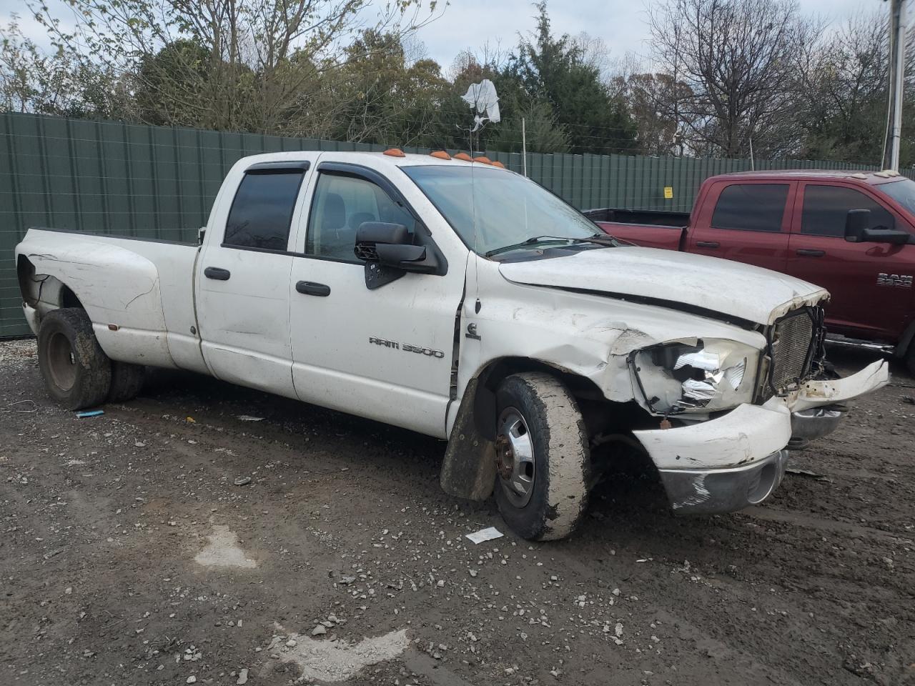2006 Dodge RAM - Image 4