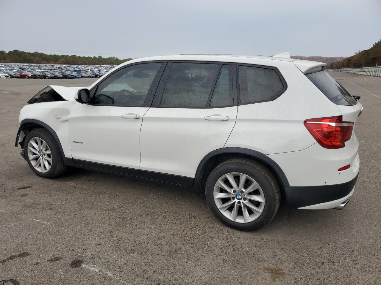 VIN 5UXWX9C54E0D17161 2014 BMW X3 no.2