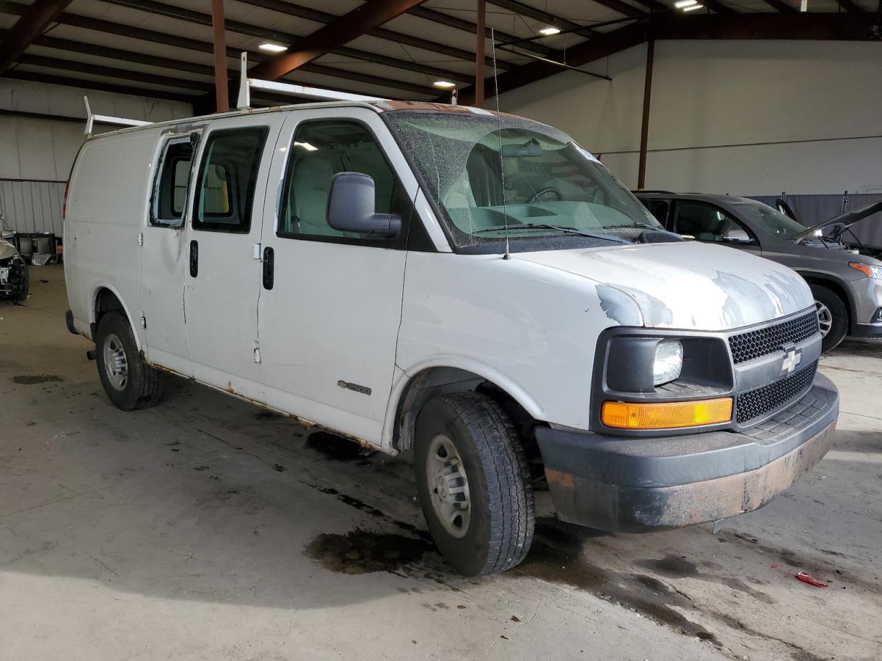 2005 Chevrolet Express - Image 4