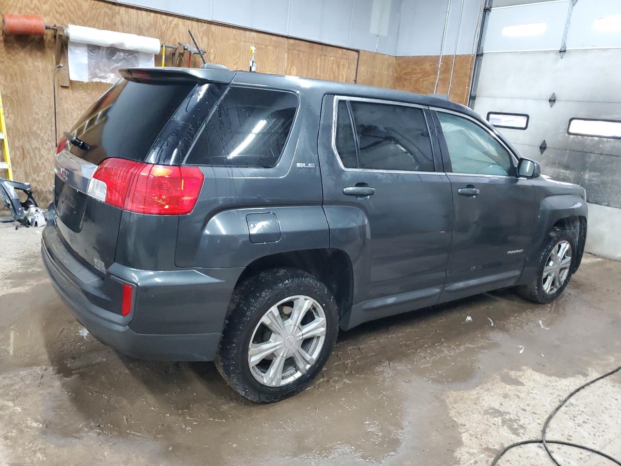 2017 GMC Terrain - Image 3