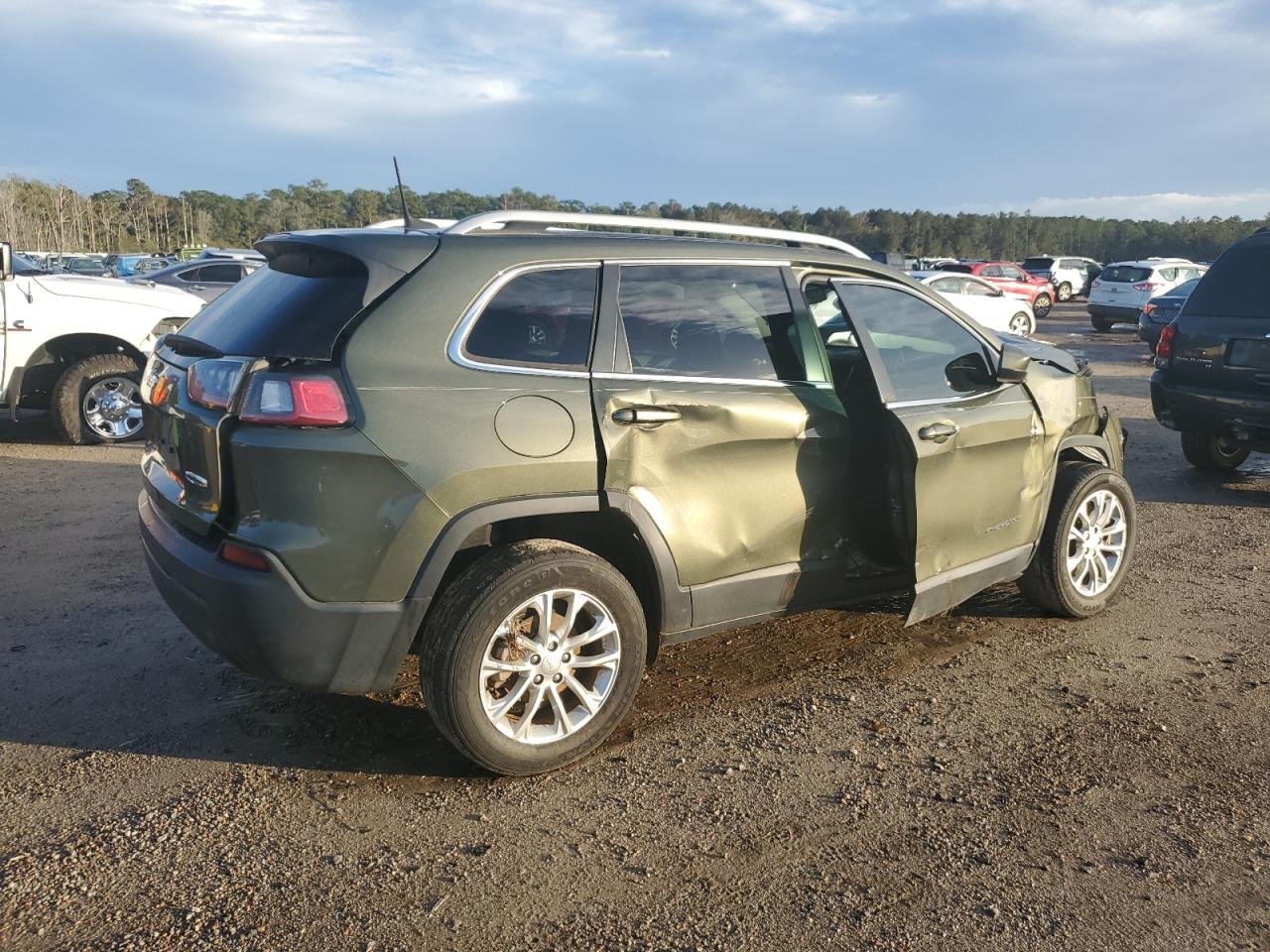 2019 Jeep Grand Cherokee - Image 3