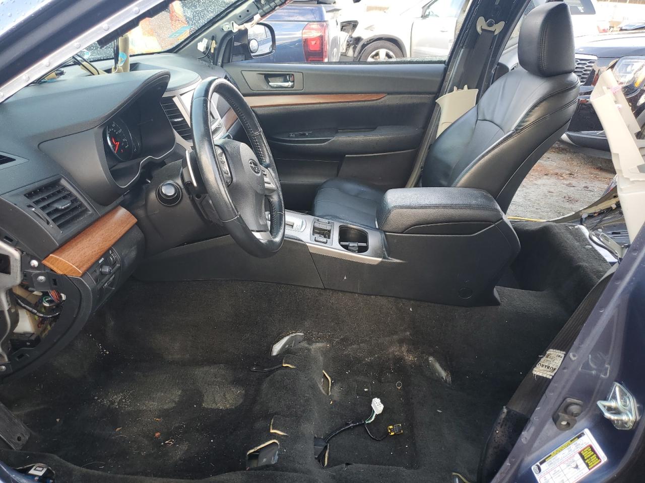2014 Subaru Outback - Image 7