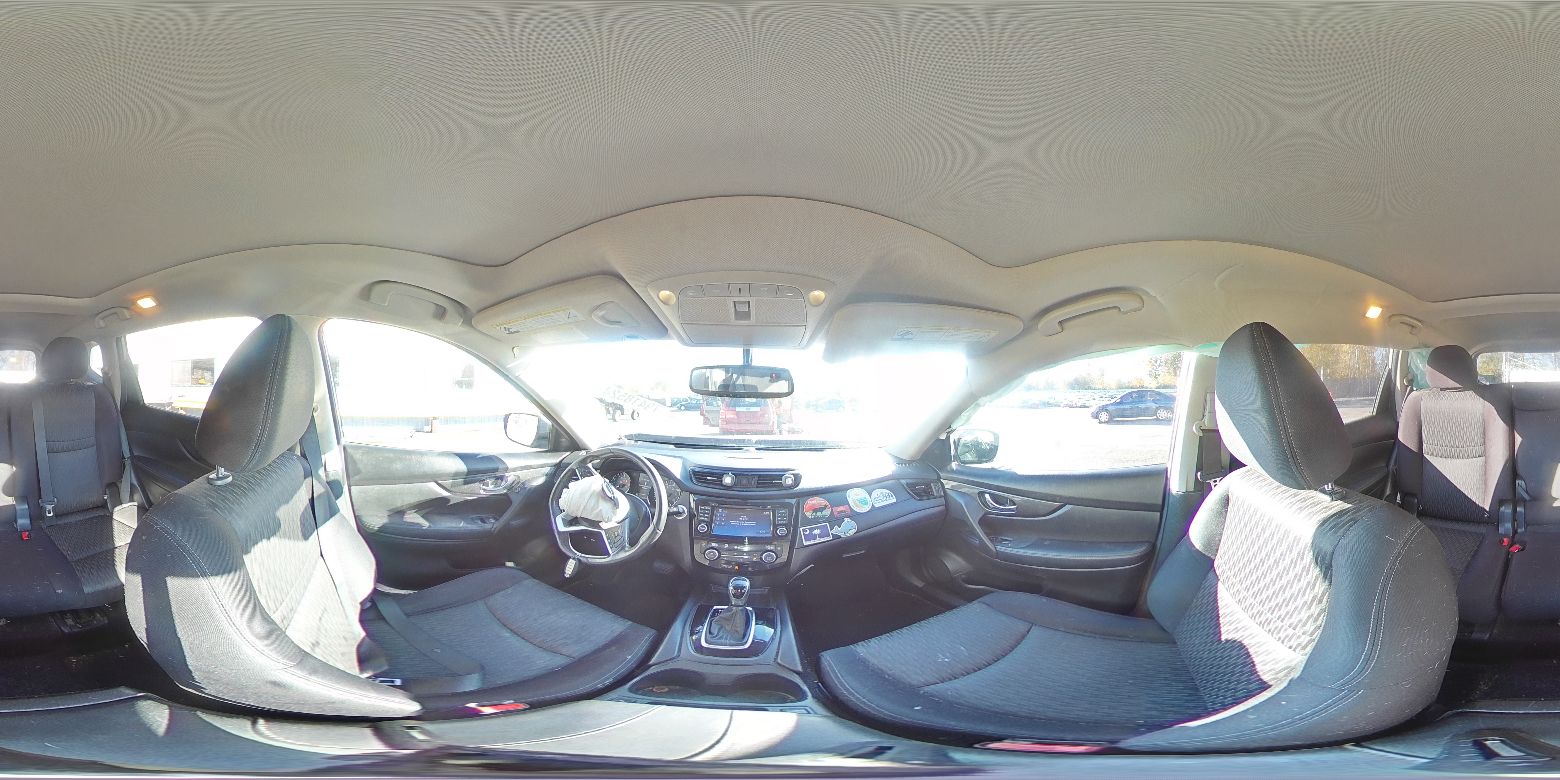 2017 Nissan Rogue - Image 14