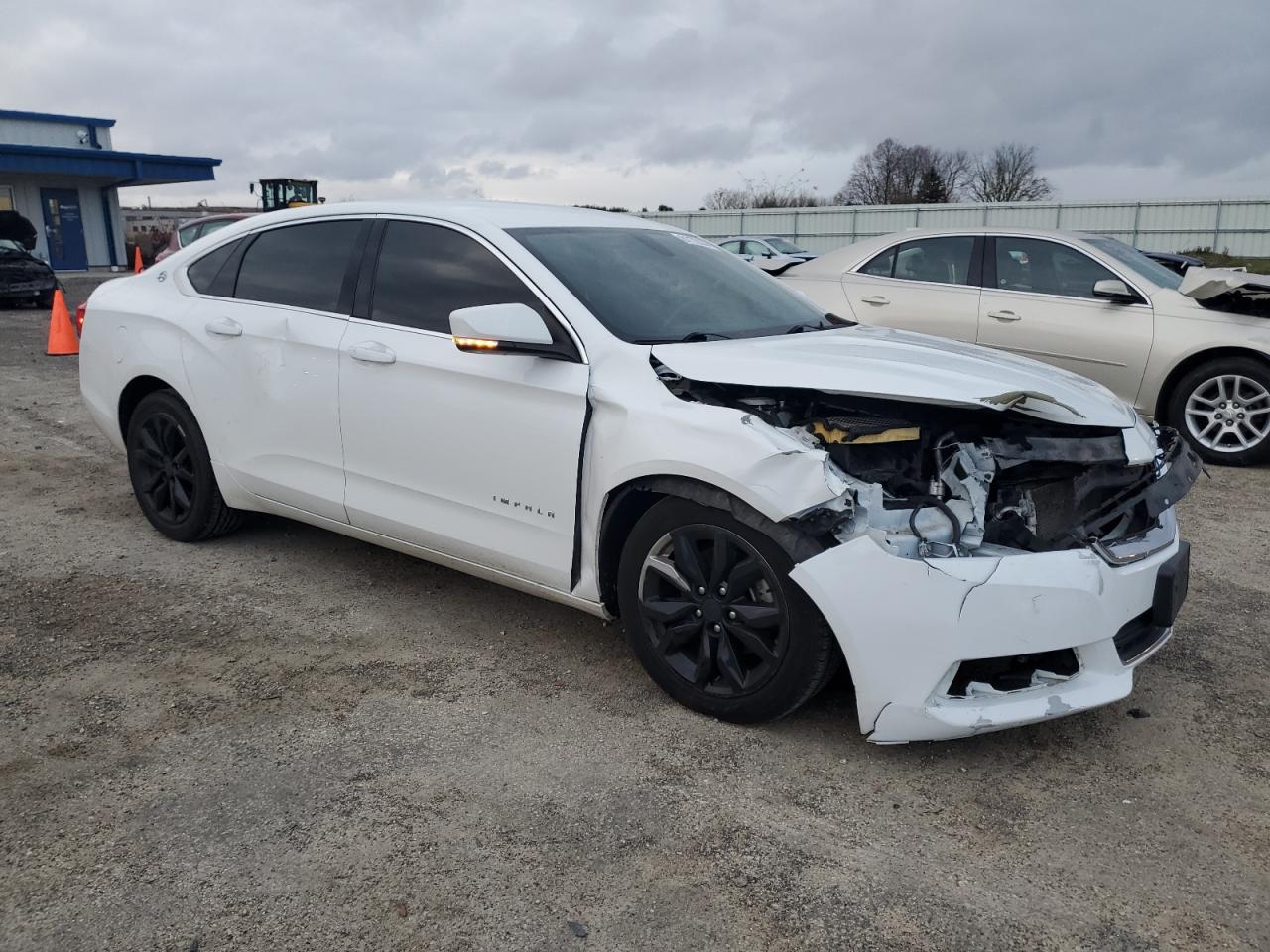 2017 Chevrolet Impala - Image 4