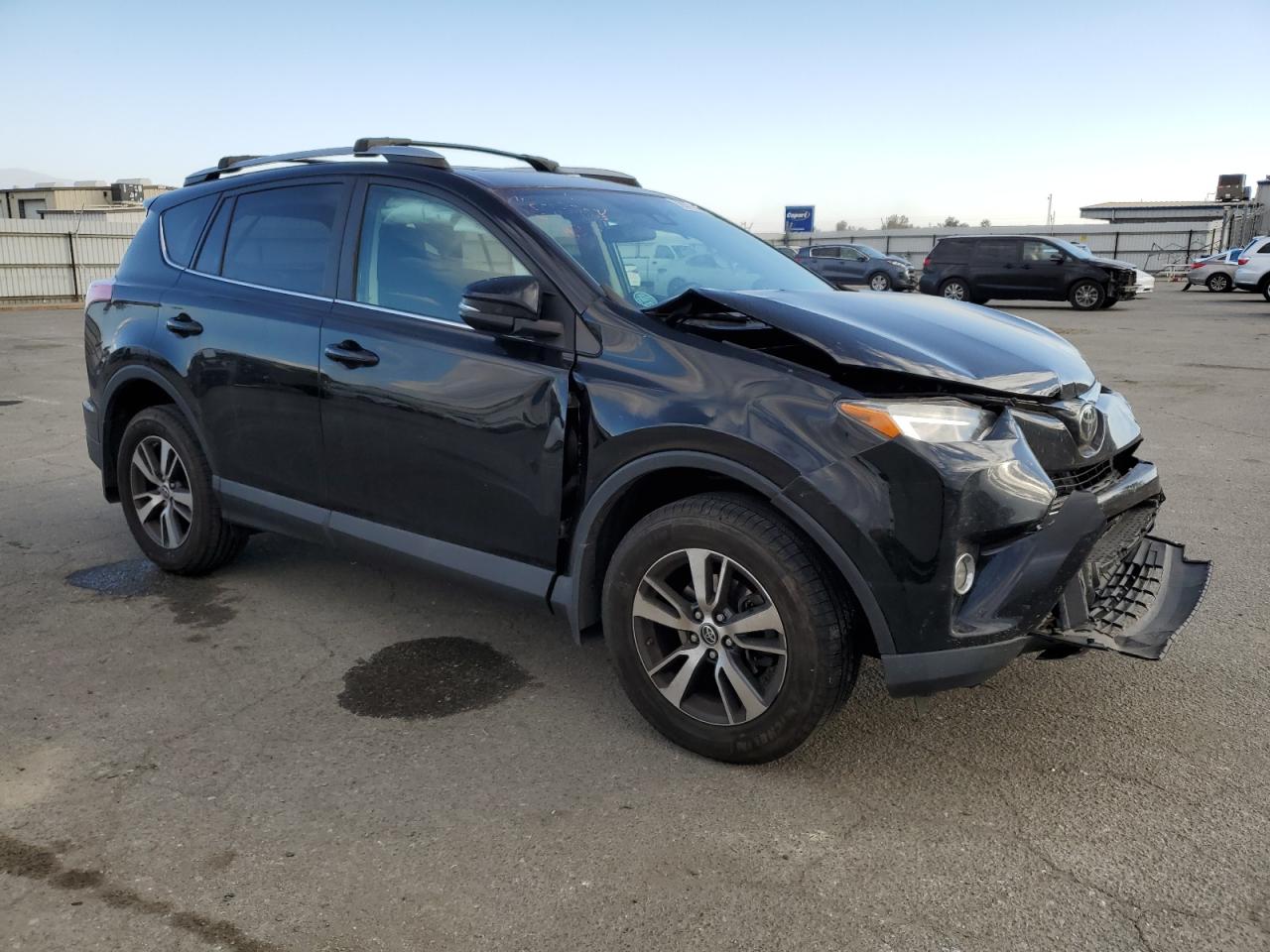 VIN 2T3RFREV3HW676948 2017 TOYOTA RAV4 no.4