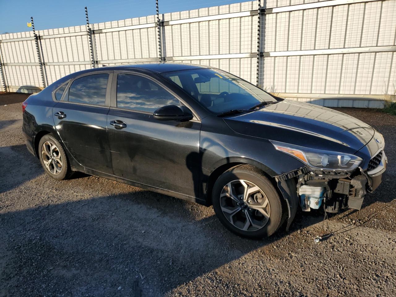 VIN 3KPF24AD2KE029460 2019 KIA FORTE no.4