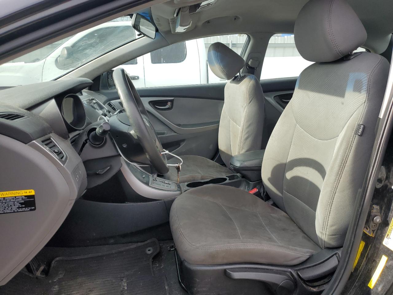 2013 Hyundai Elantra - Image 7