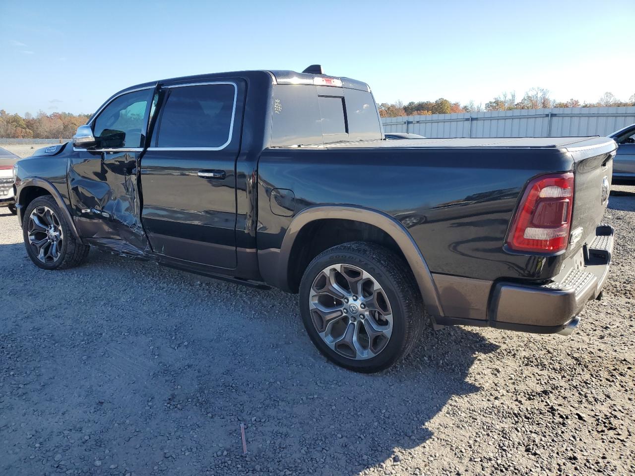 2020 RAM 1500 - Image 2