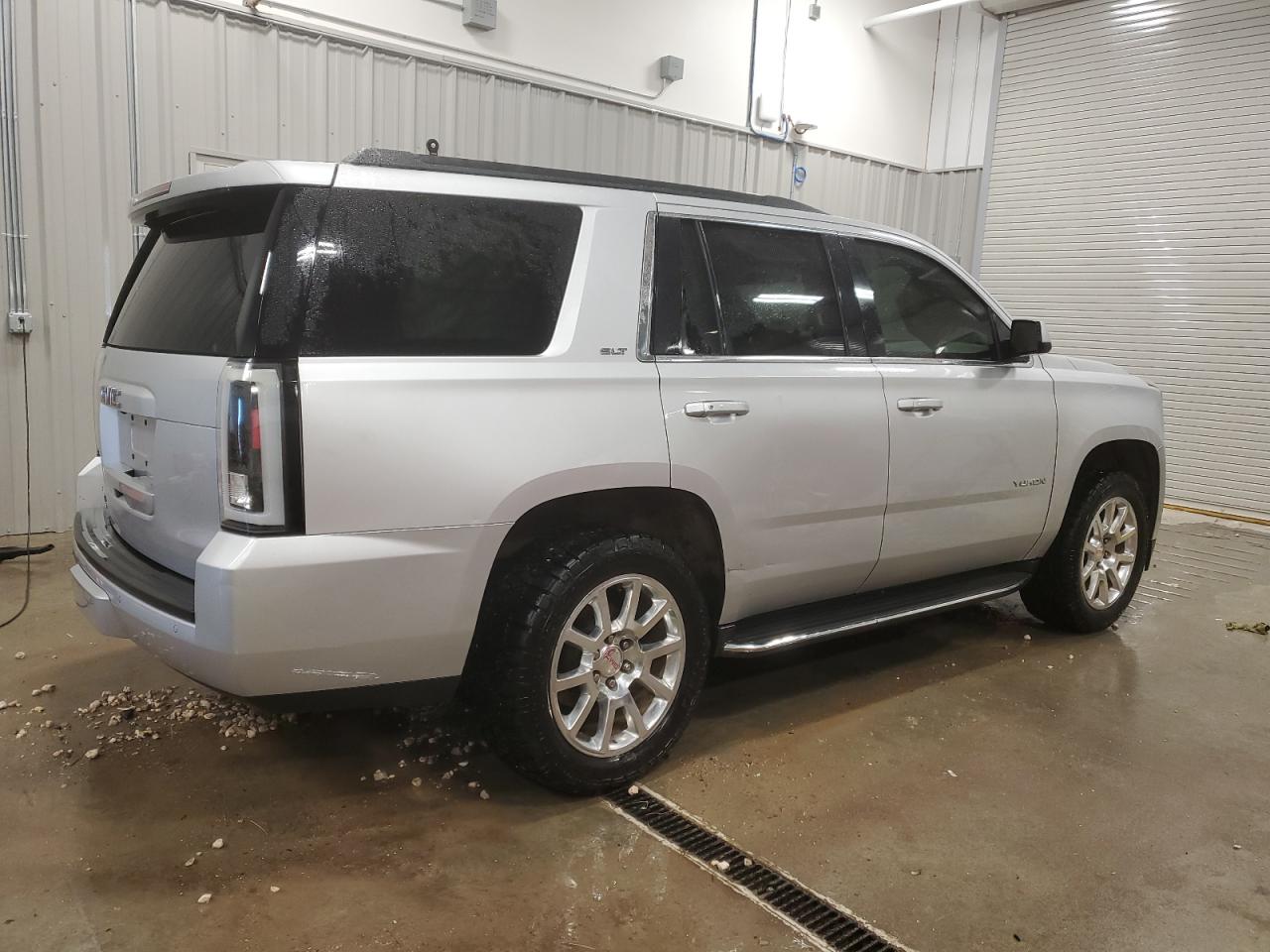 2015 GMC Yukon - Image 3