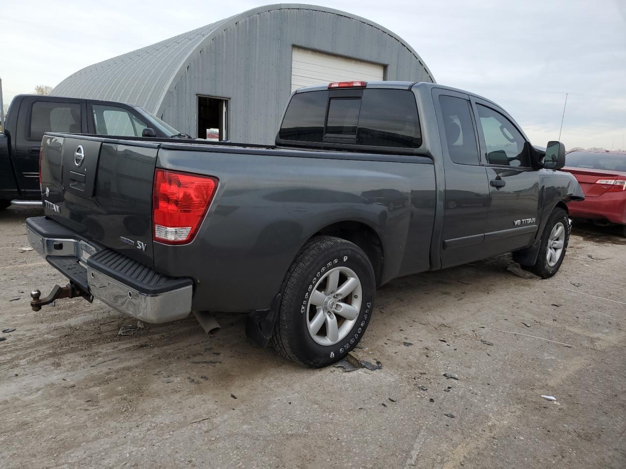 2011 Nissan Titan - Image 3