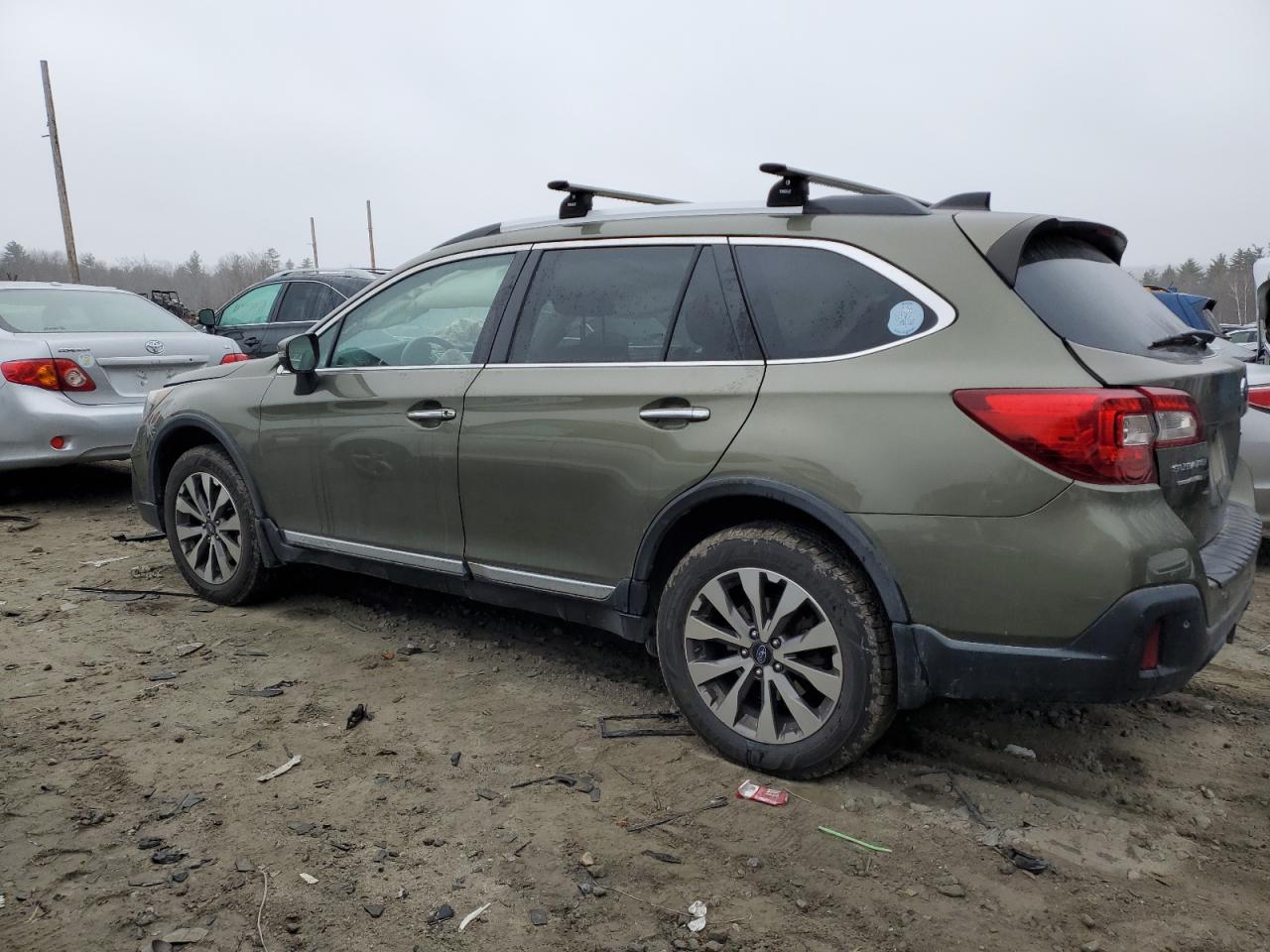 2019 Subaru Outback - Image 2