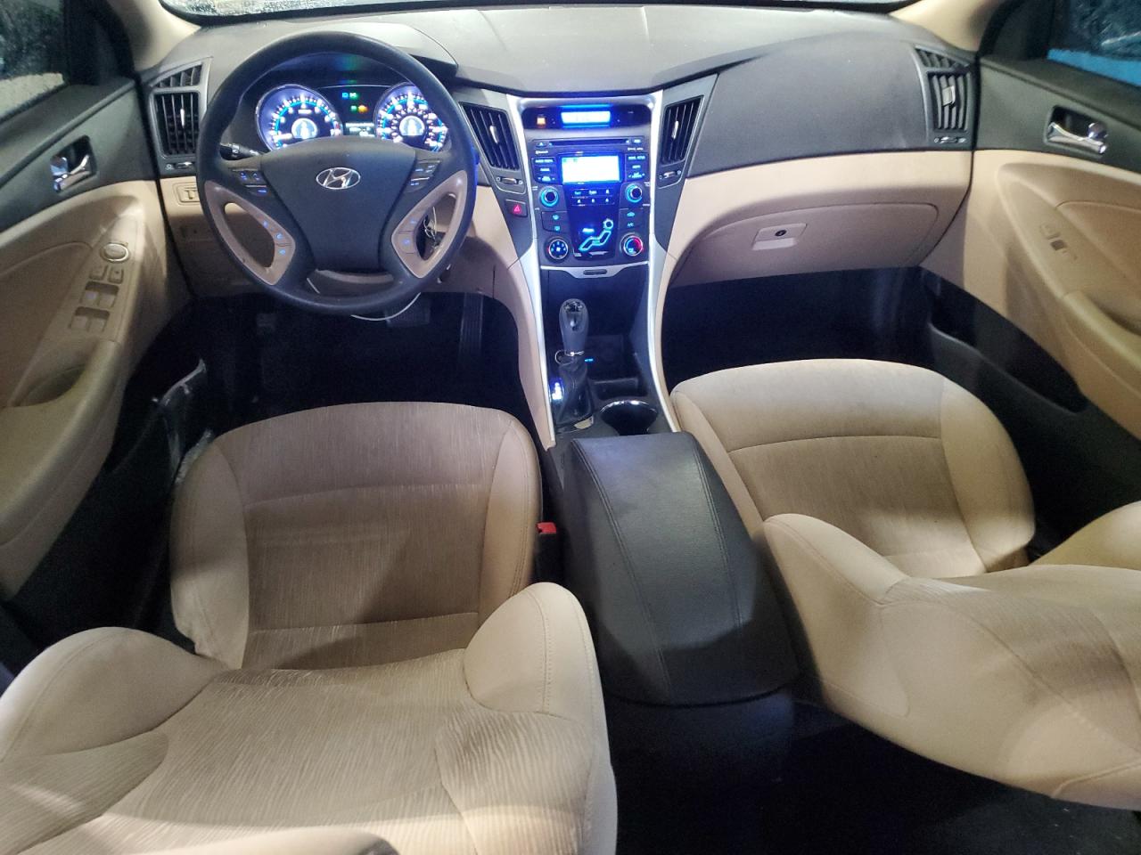 2013 Hyundai Sonata - Image 8