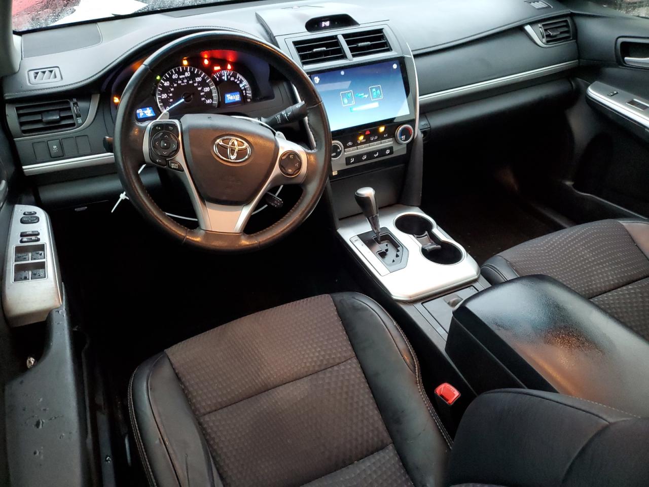 2014 Toyota Camry - Image 8