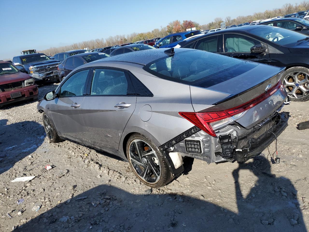 2023 Hyundai Elantra - Image 2