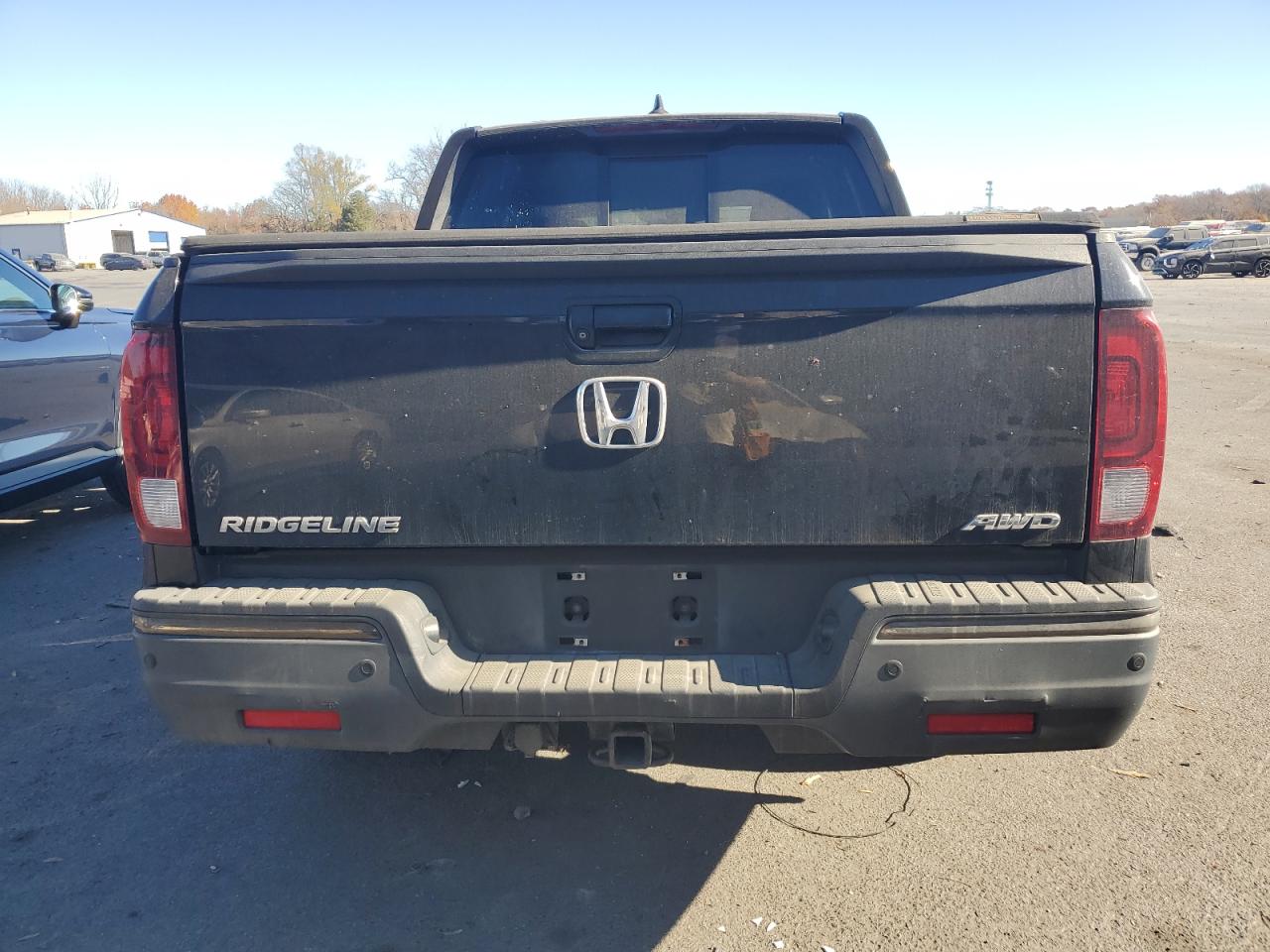 2018 Honda Ridgeline Black Edition VIN: 5FPYK3F82JB015041 Lot: 79818174