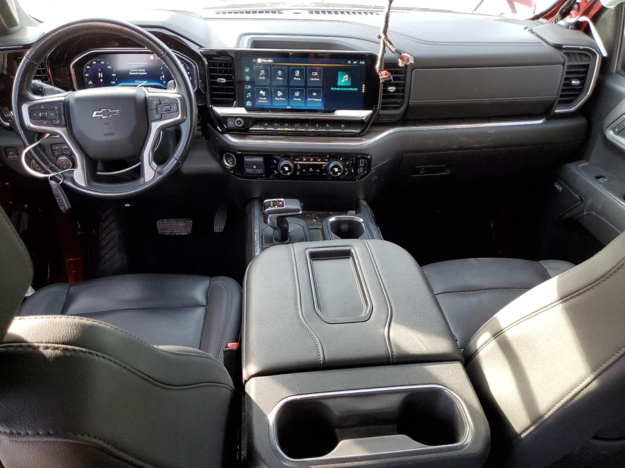 2022 Chevrolet Silverado - Image 8