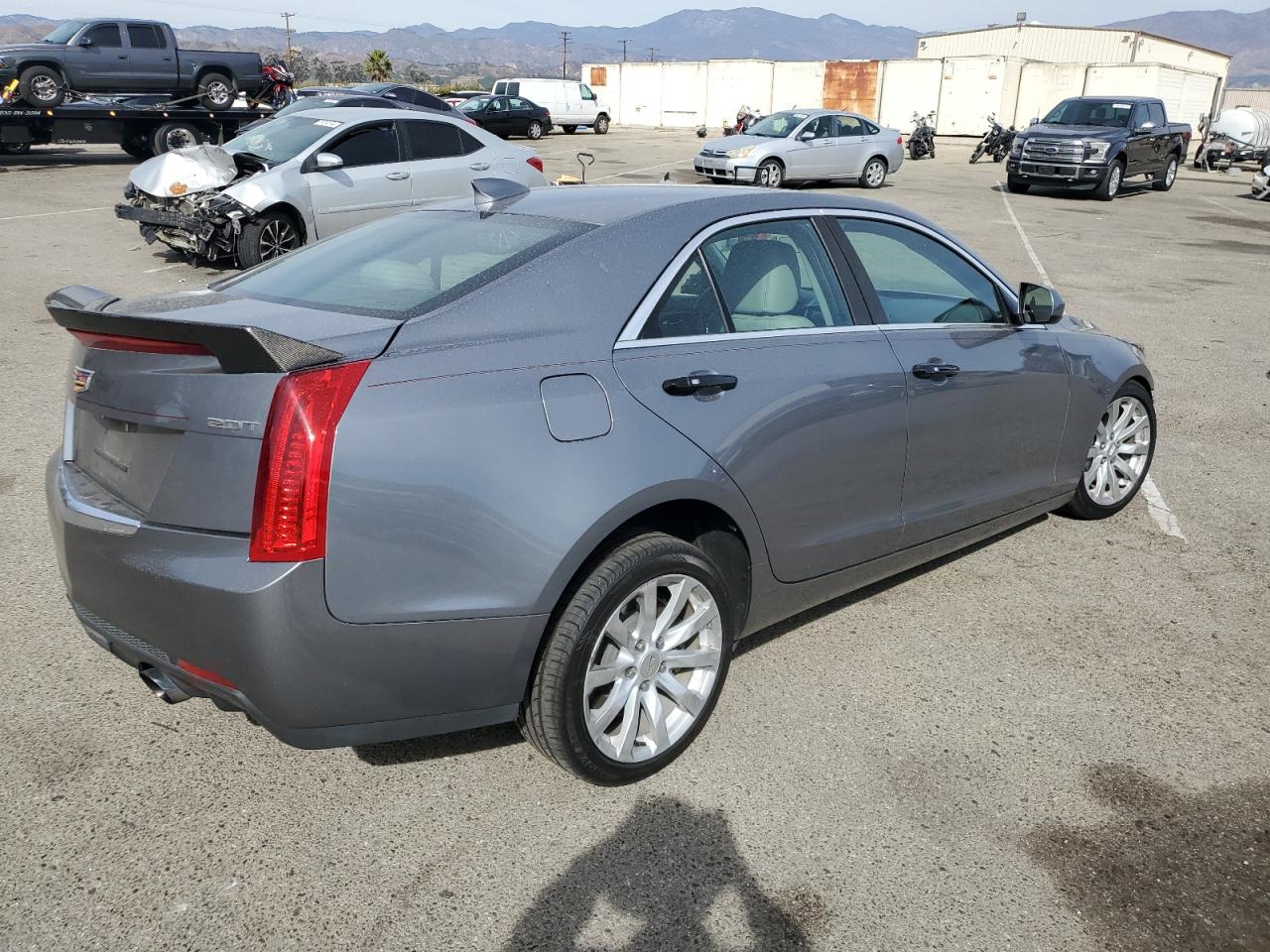 VIN 1G6AA5RX9J0116607 2018 CADILLAC ATS no.3