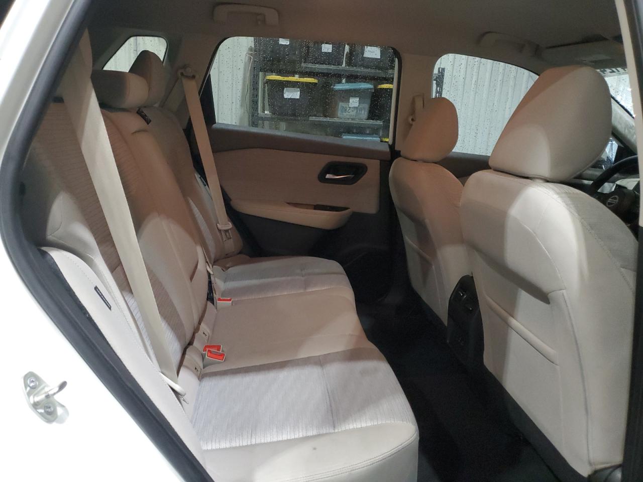 2021 Nissan Rogue - Image 11