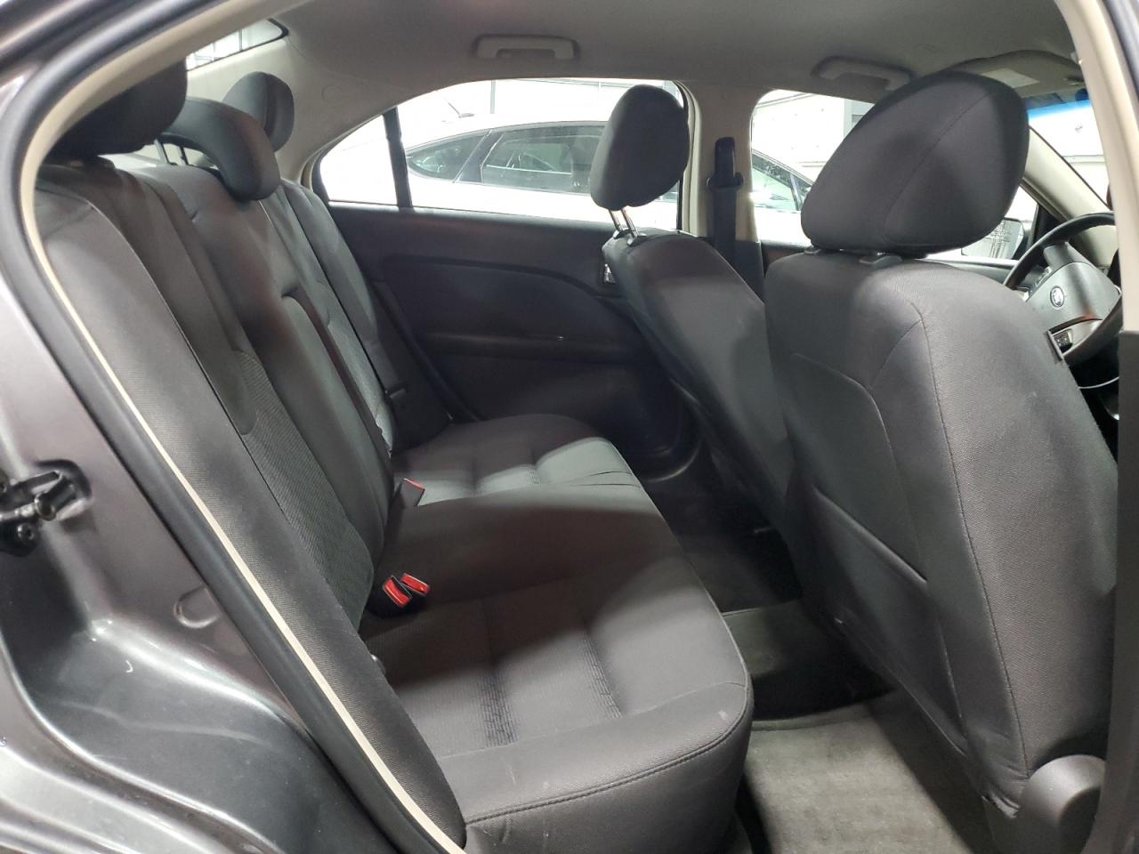 2011 Ford Fusion - Image 10