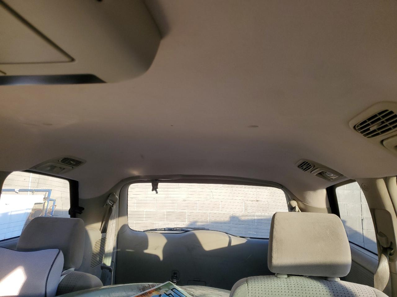 2006 Toyota Sienna - Image 10