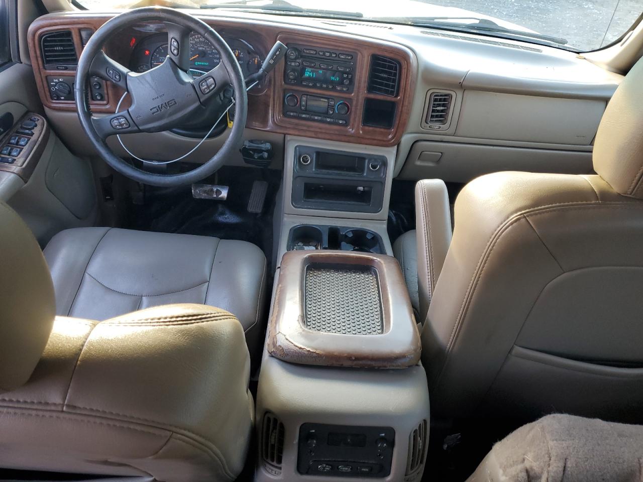 2005 GMC Sierra - Image 8