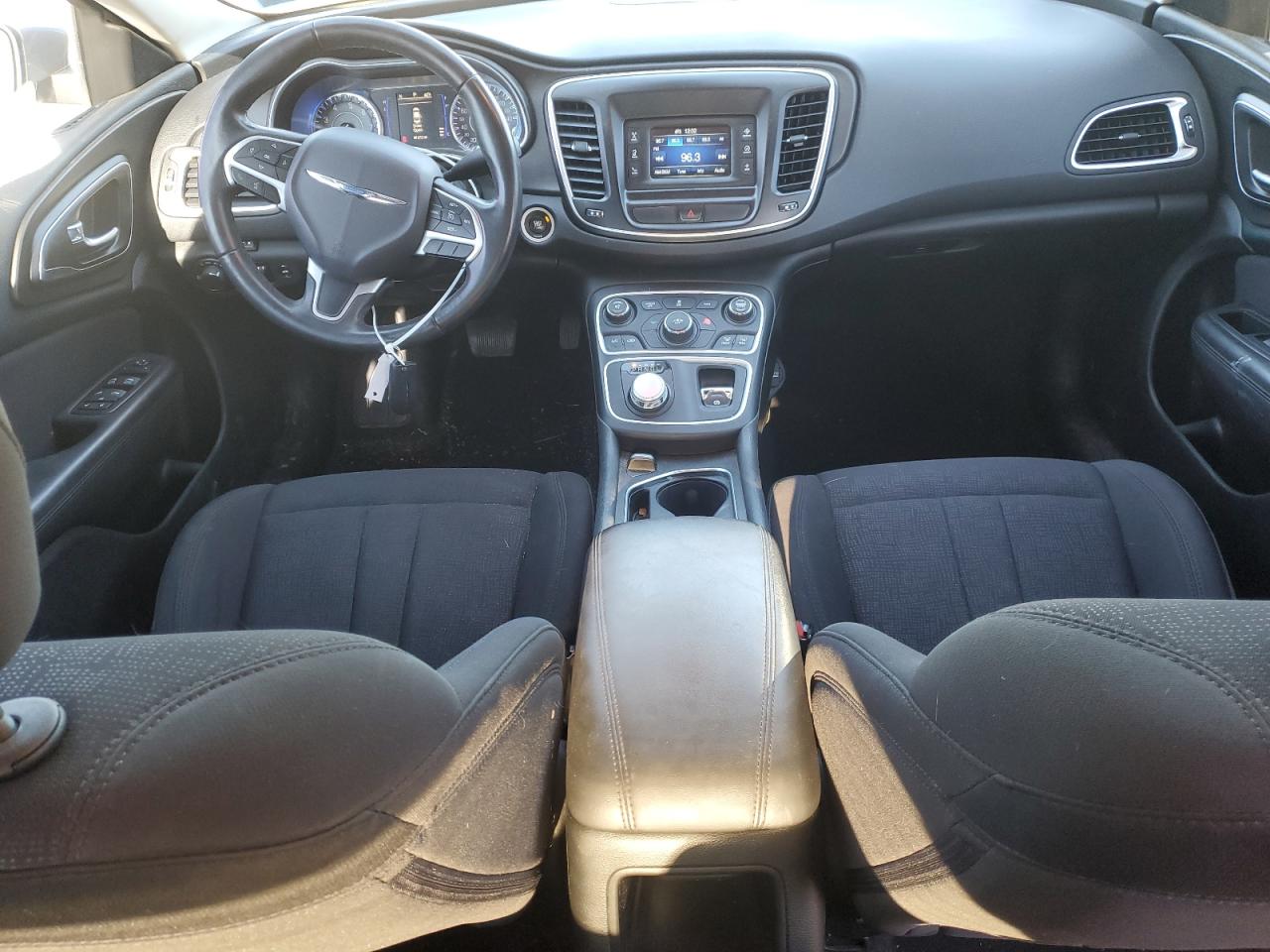 2015 Chrysler 200 - Image 8