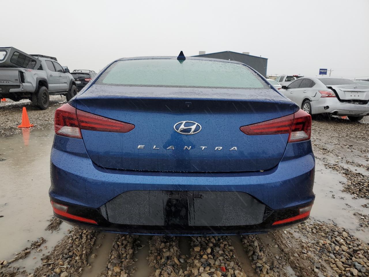2020 Hyundai Elantra - Image 6