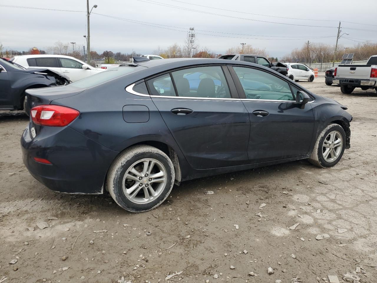 2016 Chevrolet Cruze - Image 3