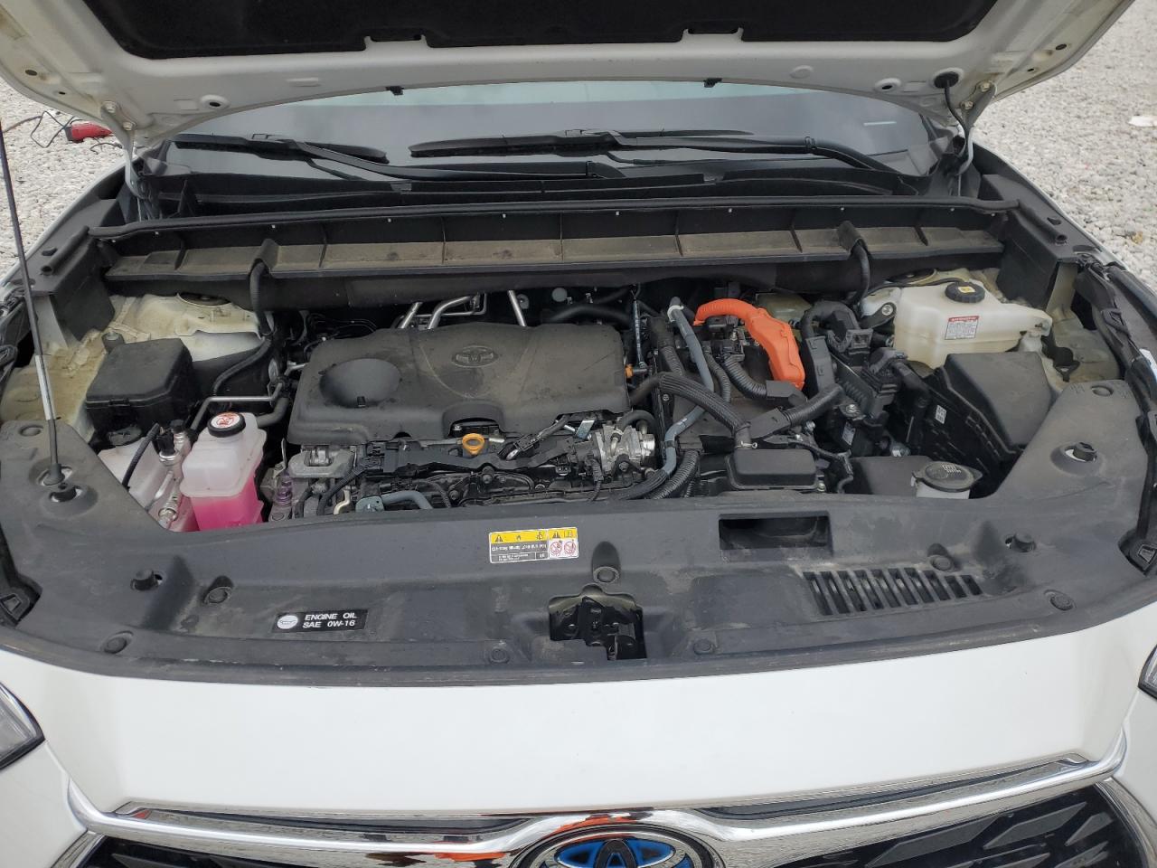 2022 Toyota Highlander - Image 12
