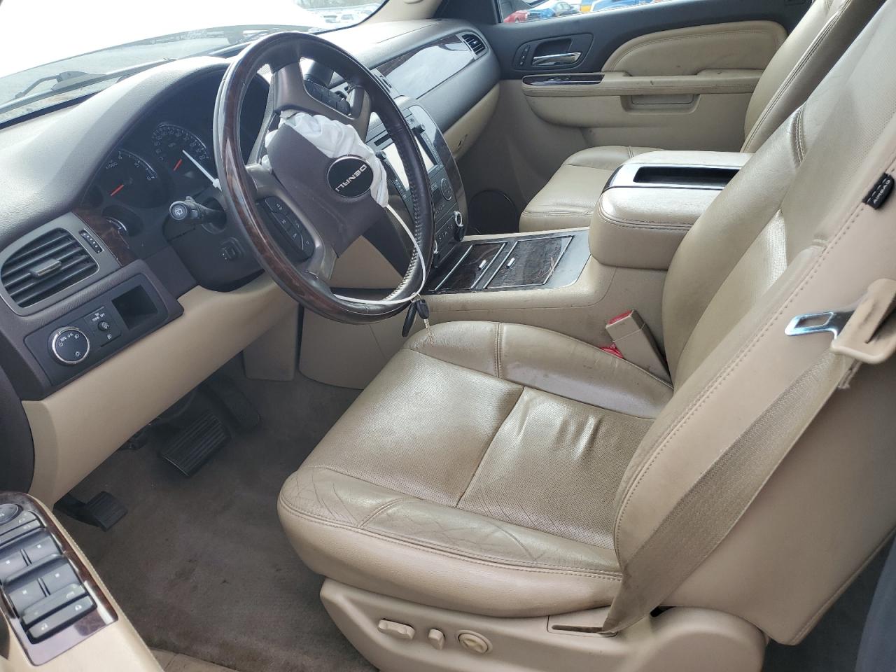 2013 GMC Yukon - Image 7