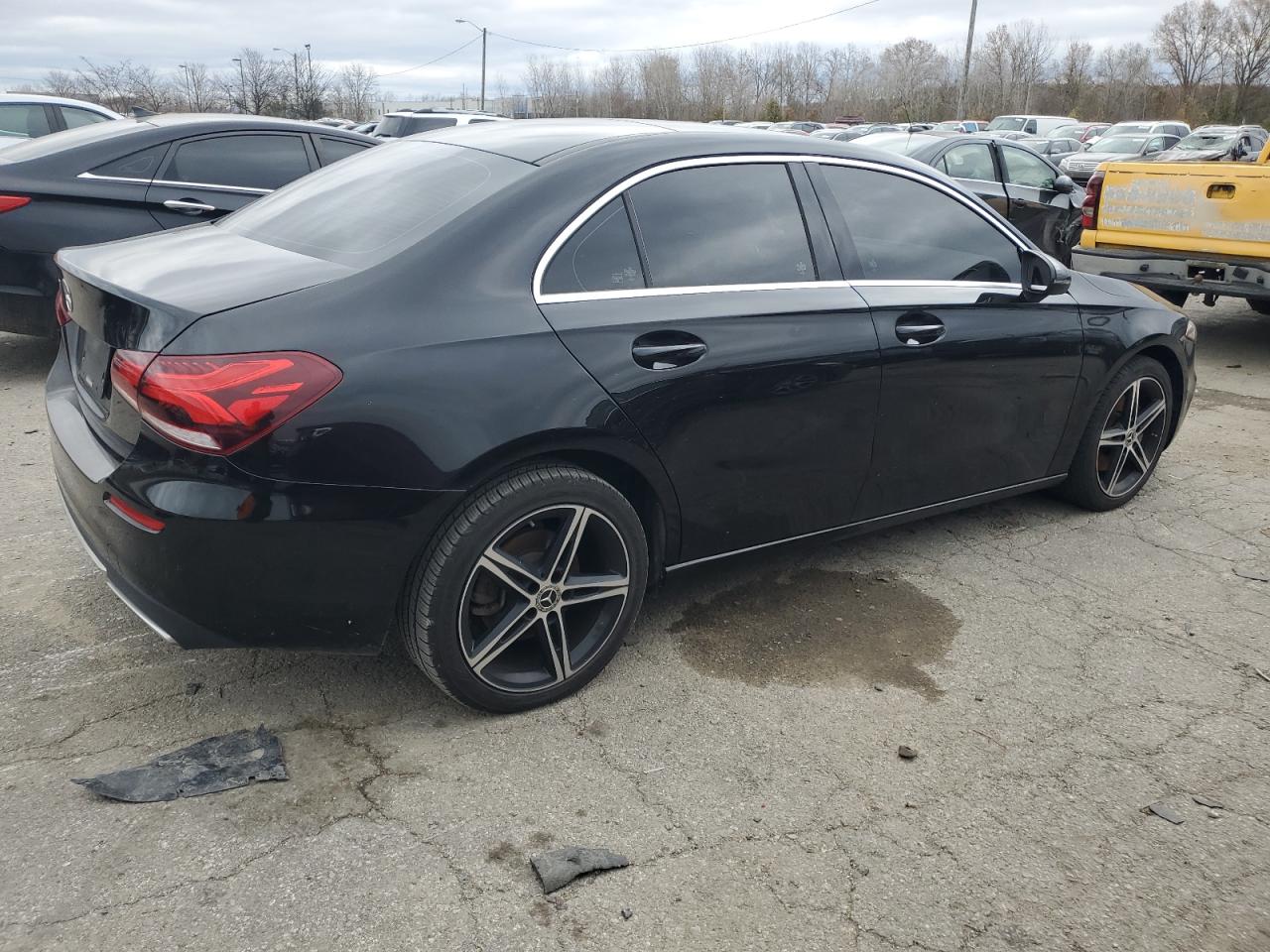 2019 Mercedes-Benz A-klasse - Image 3