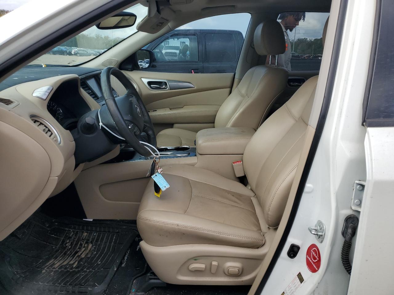 2018 Nissan Pathfinder - Image 7