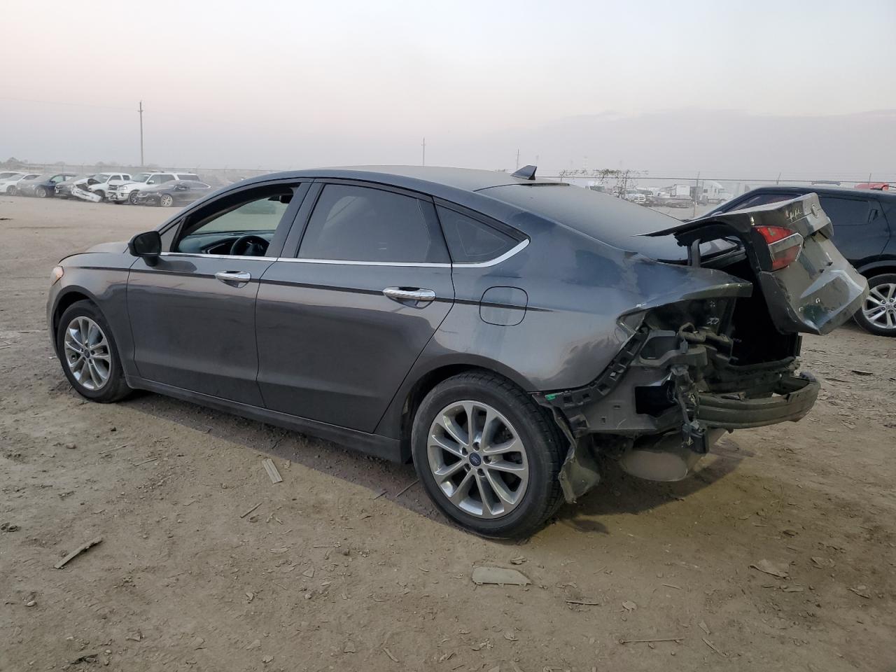 2019 Ford Fusion - Image 2