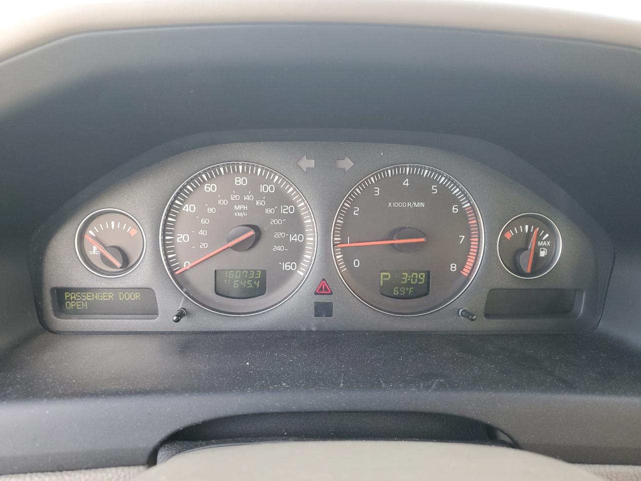 2006 Volvo V70 - Image 9