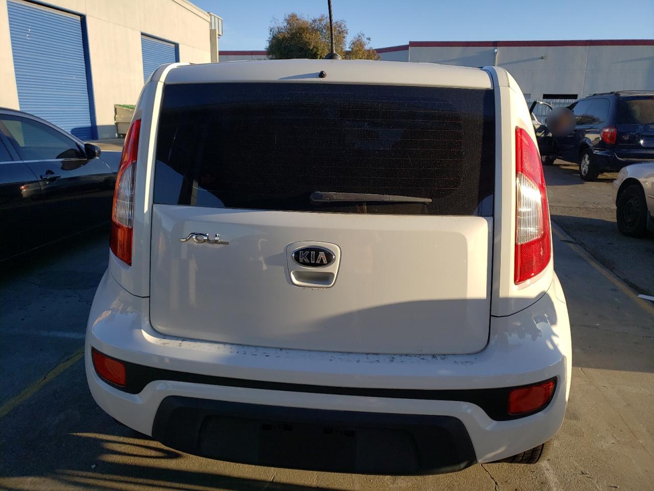 2013 Kia Soul VIN: KNDJT2A55D7528972 Lot: 79455184