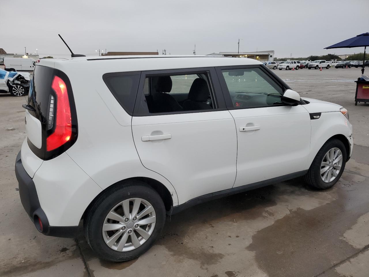 VIN KNDJN2A20E7018109 2014 KIA SOUL no.3