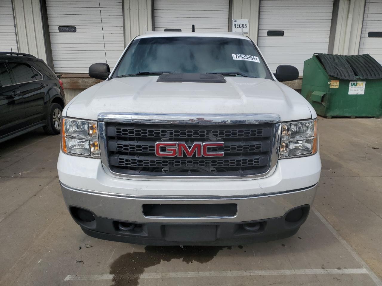 VIN 1GT21ZEB2DZ329269 2013 GMC SIERRA no.5