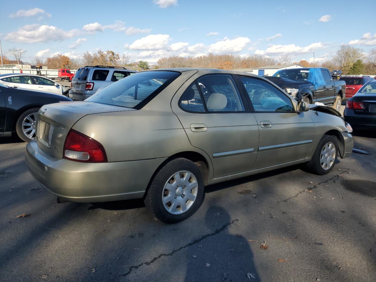 2001 Nissan Sentra - Image 3