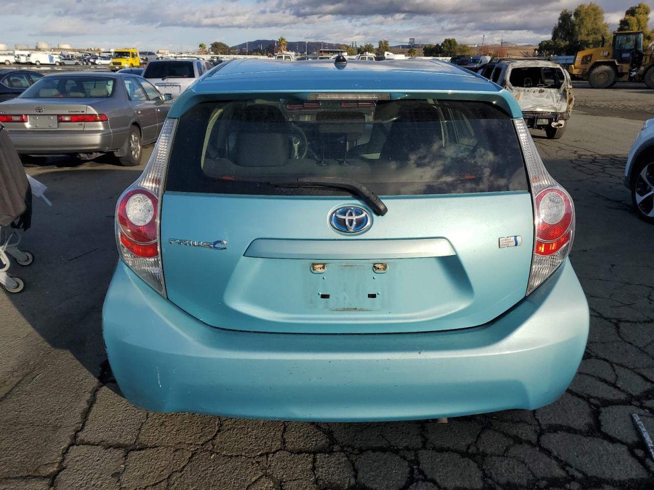 2013 Toyota Prius C VIN: JTDKDTB32D1046872 Lot: 80100584