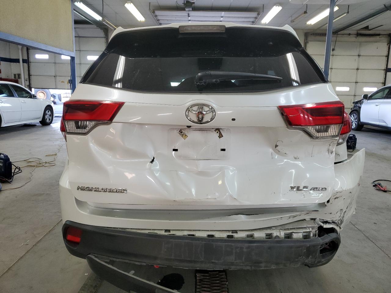 2019 Toyota Highlander Se VIN: 5TDJZRFH8KS919840 Lot: 79318214