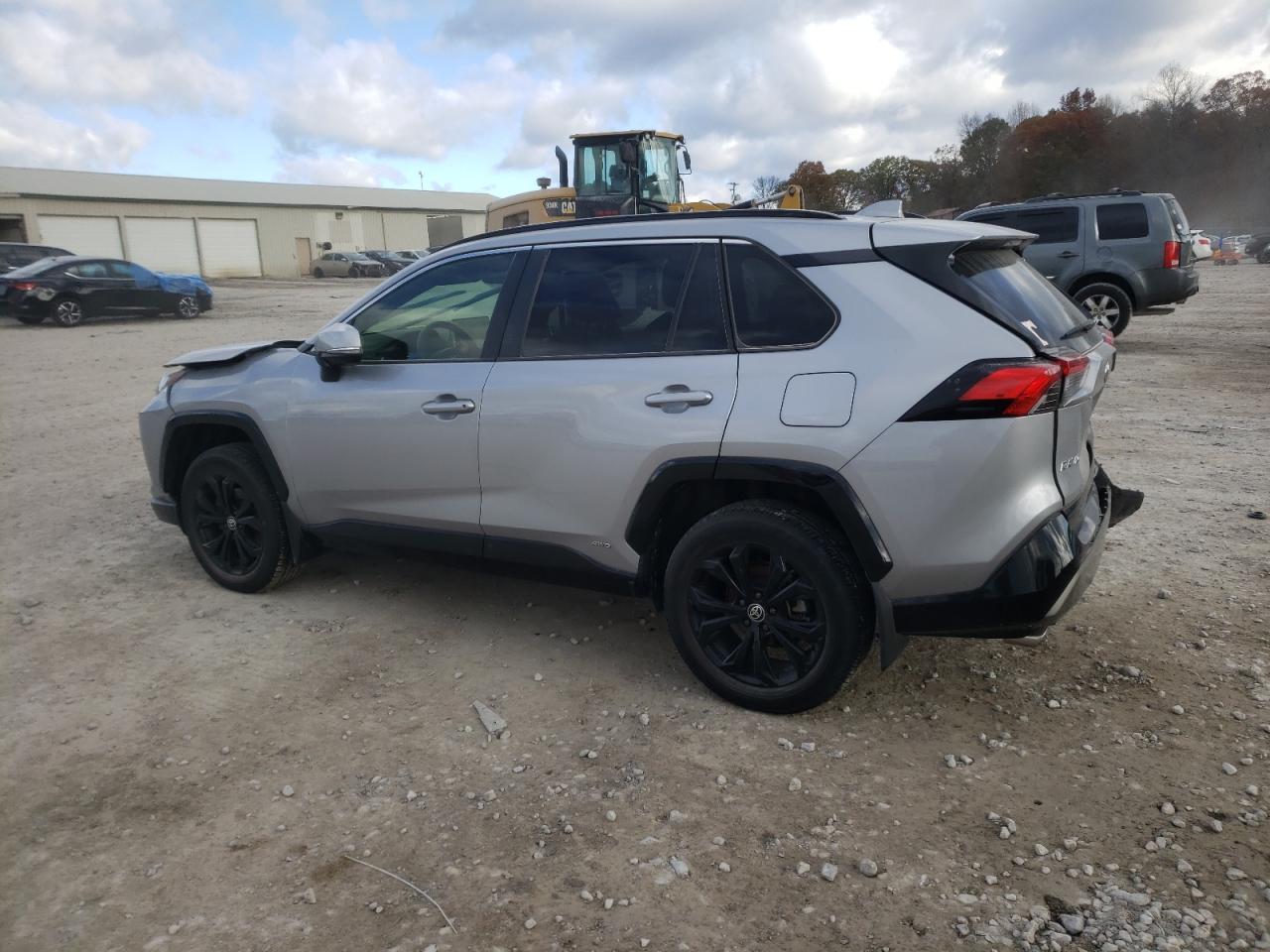 2022 Toyota RAV 4 - Image 2