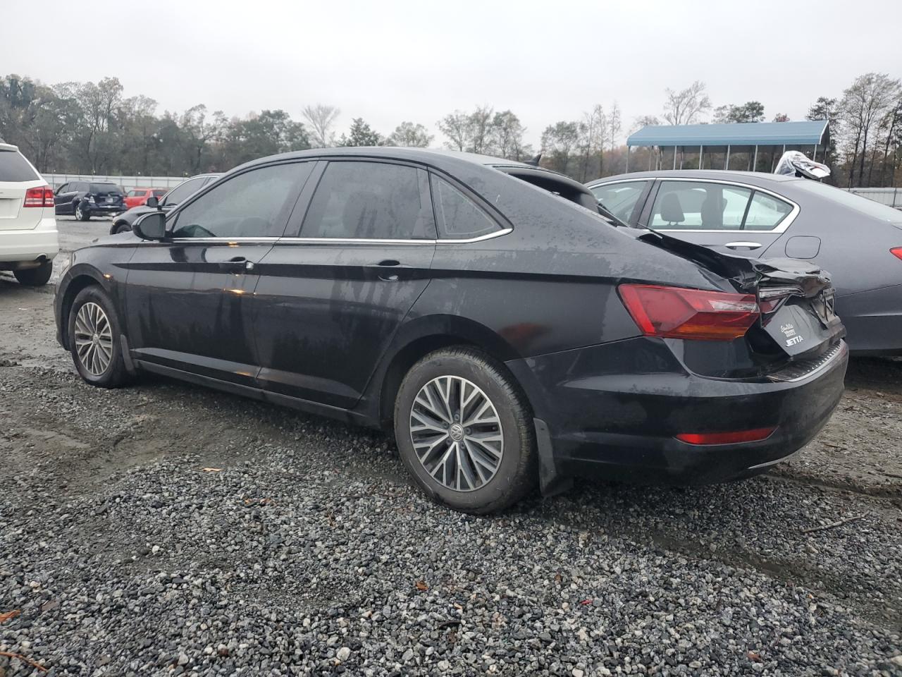 2019 Volkswagen Jetta - Image 2