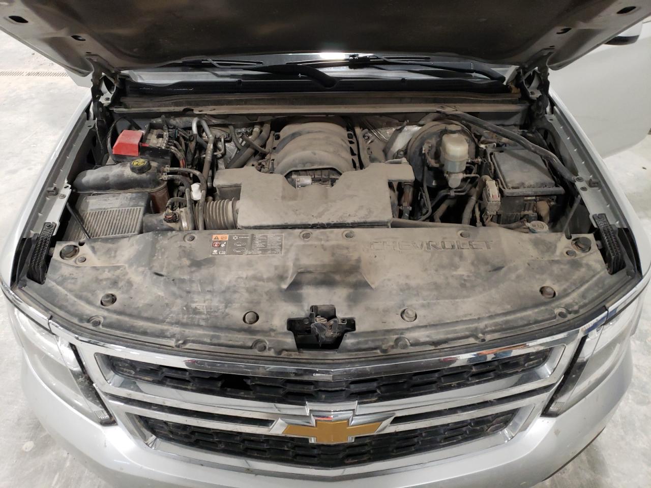 2015 Chevrolet Suburban - Image 13