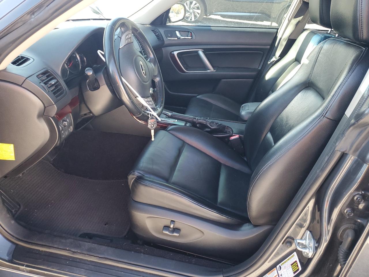2009 Subaru Outback - Image 7