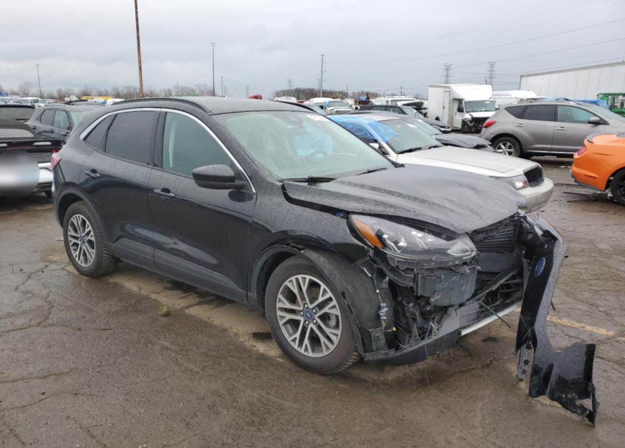 2021 Ford Escape - Image 4