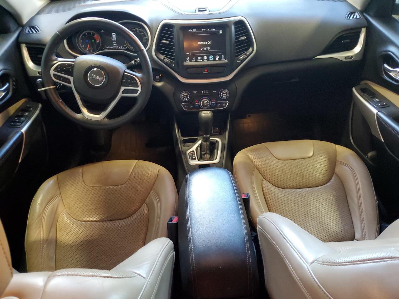 2017 Jeep Grand Cherokee - Image 8