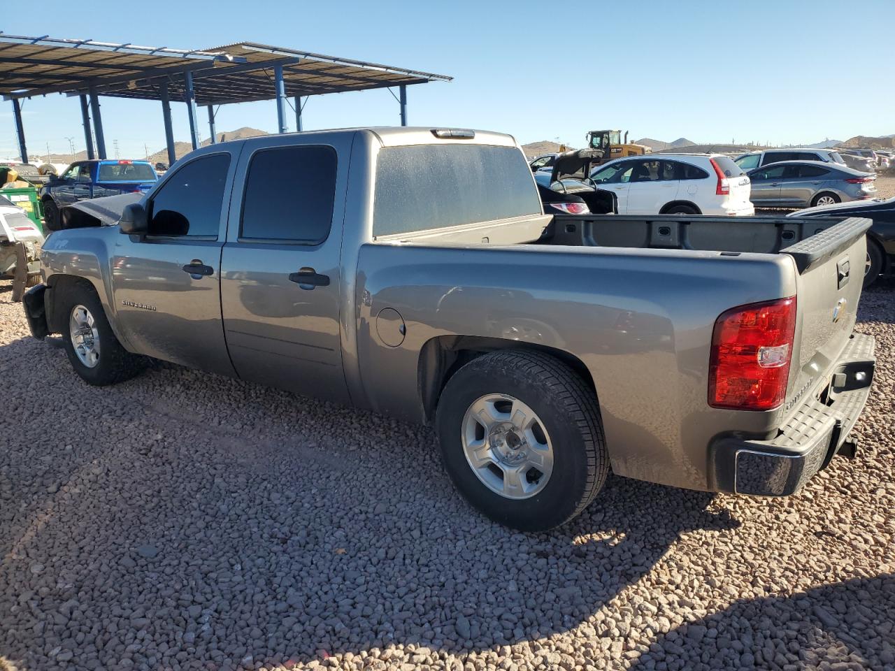2009 Chevrolet Silverado - Image 2