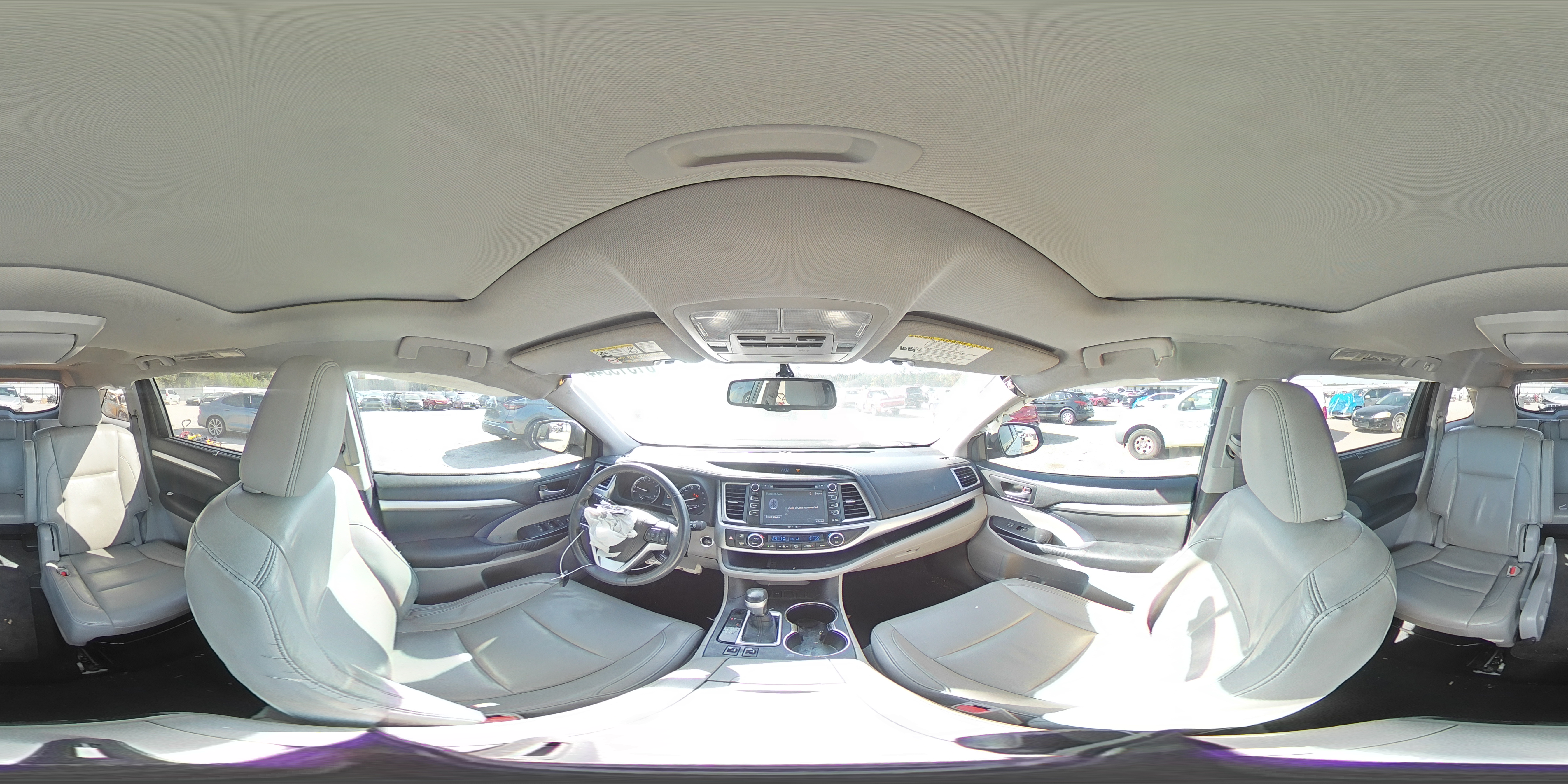 2015 Toyota Highlander - Image 13