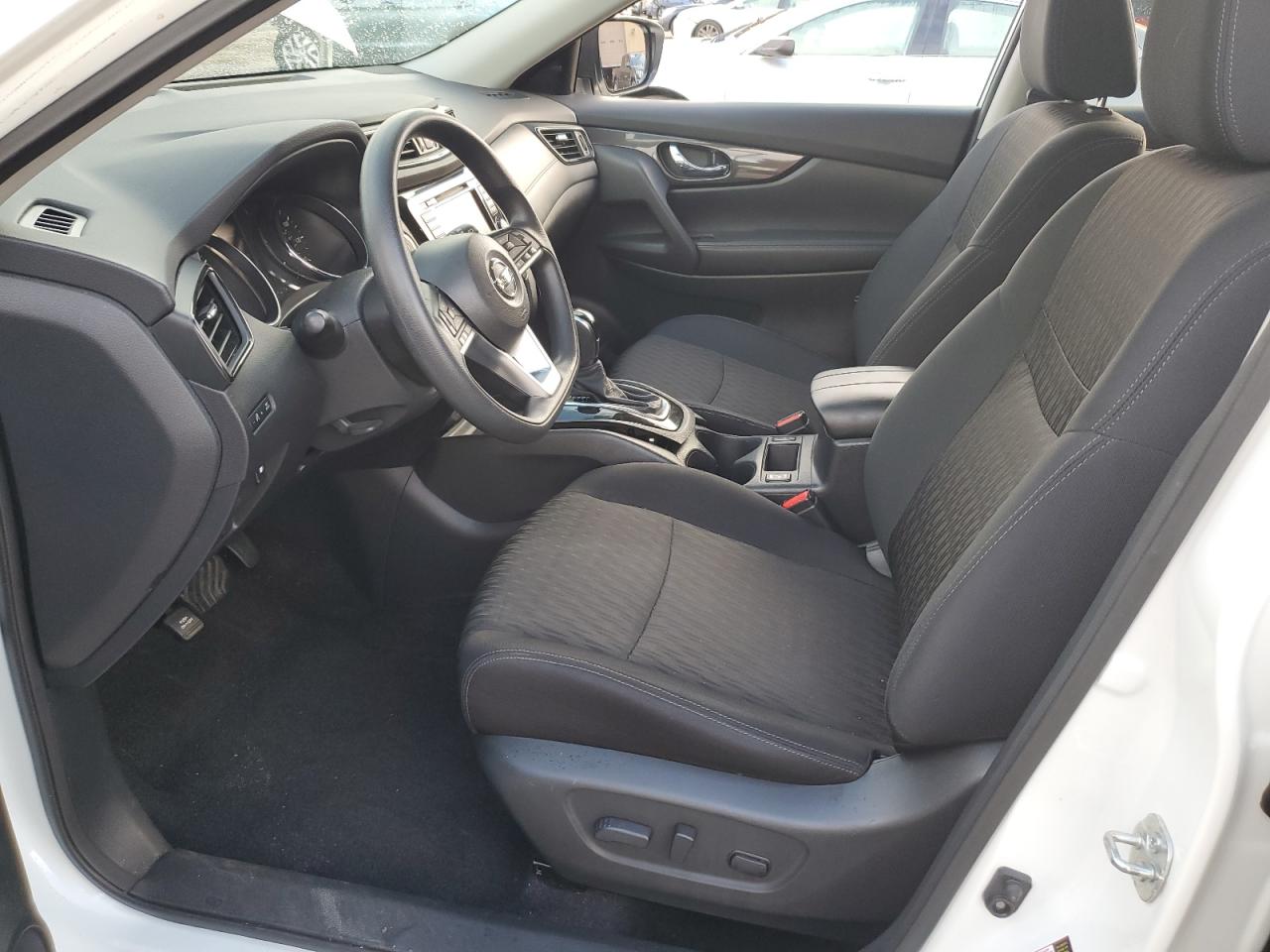 2019 Nissan Rogue - Image 7