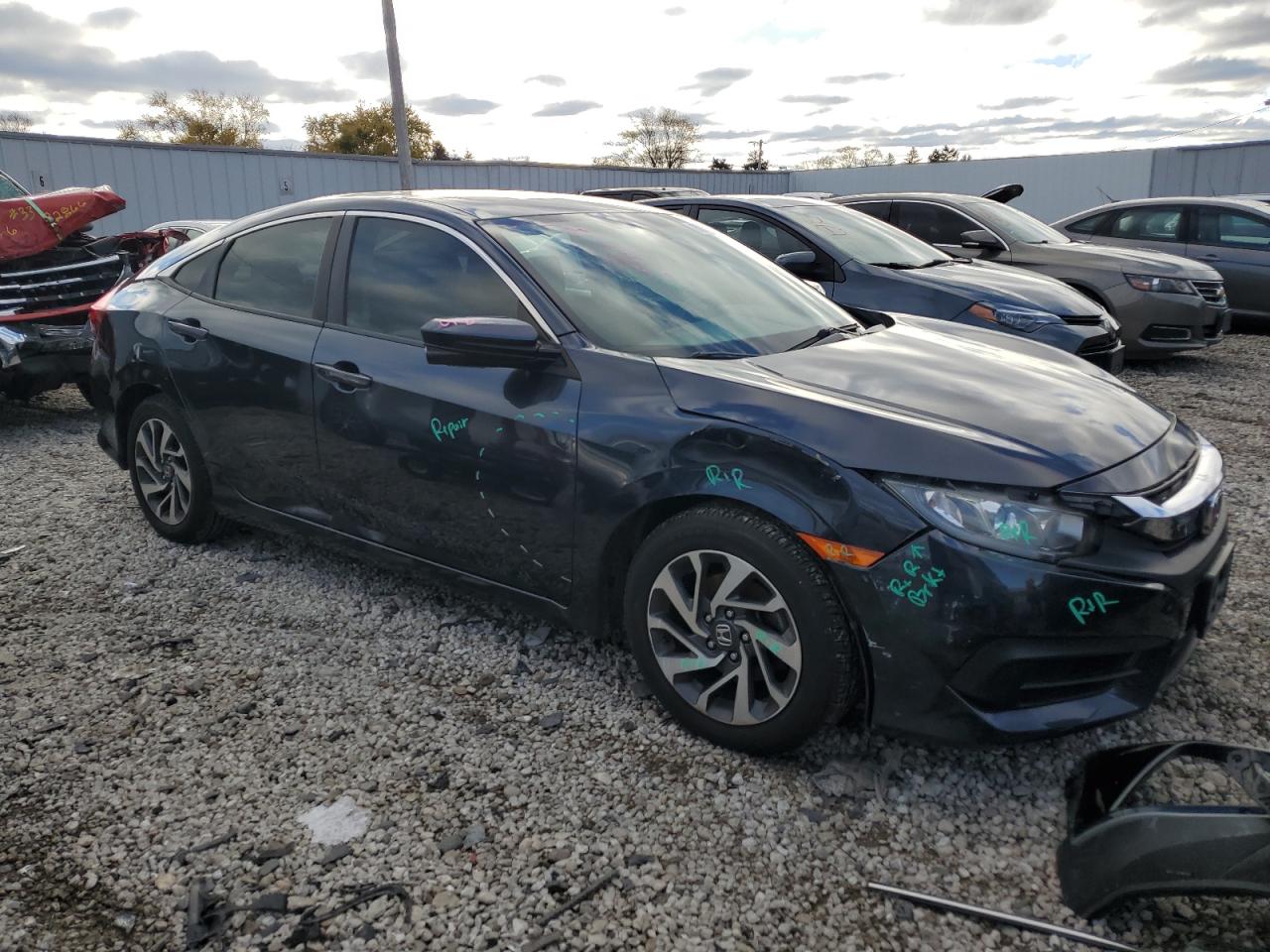 VIN 19XFC2F74HE034625 2017 HONDA CIVIC no.4